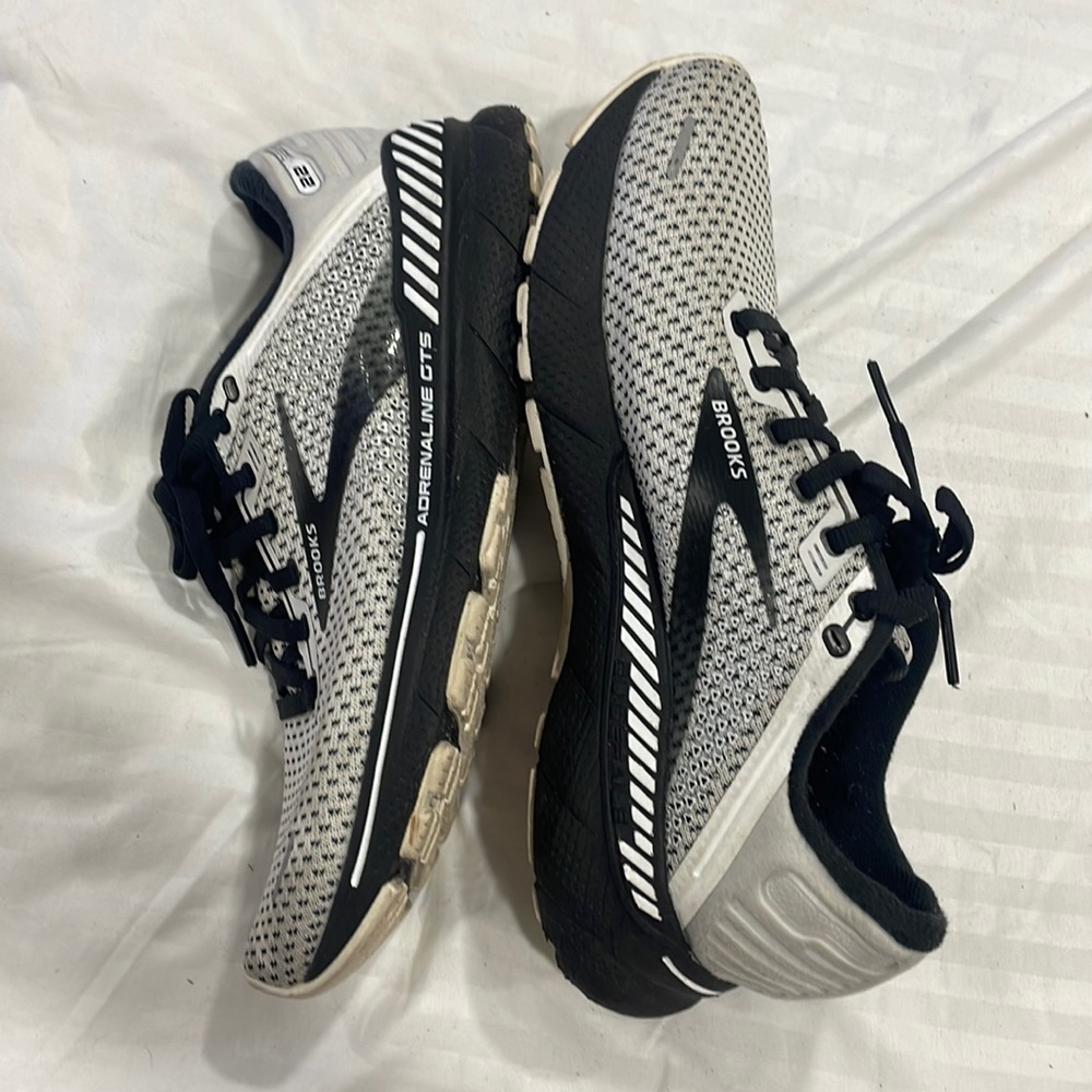 Brooks Adrenaline GTS